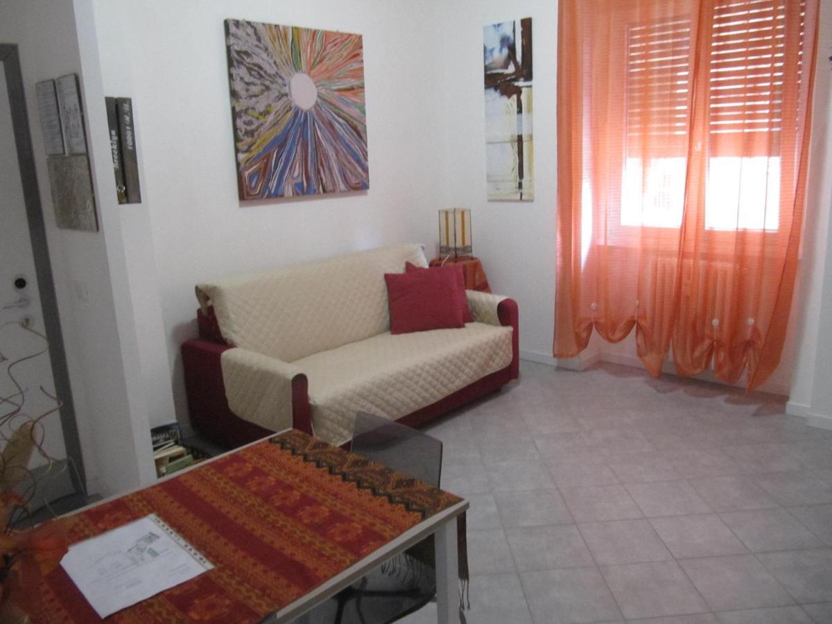 Casa Laura Lägenhet Sesto San Giovanni Exteriör bild